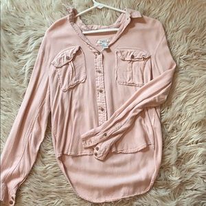 Super cute button down shirt